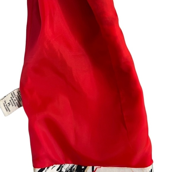 Silk Land | Floral Silk Blazer - Picture 6 of 7